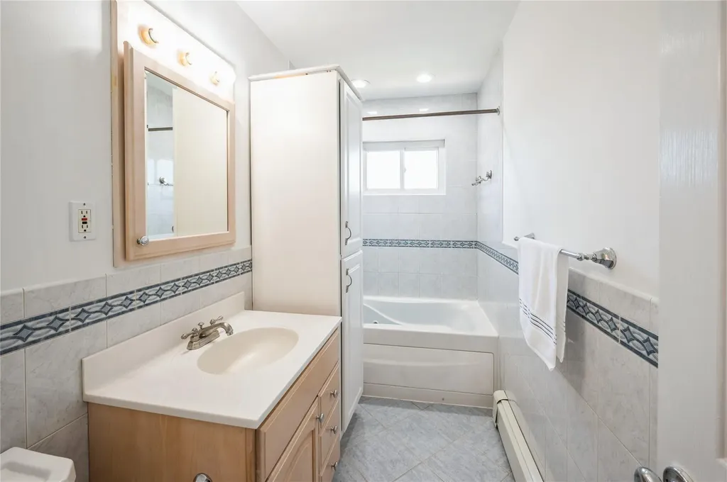 98 Hillside Avenue Yonkers NY 10703