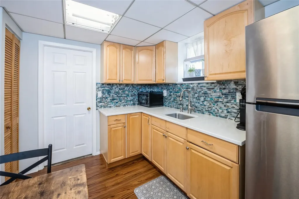 98 Hillside Avenue Yonkers NY 10703