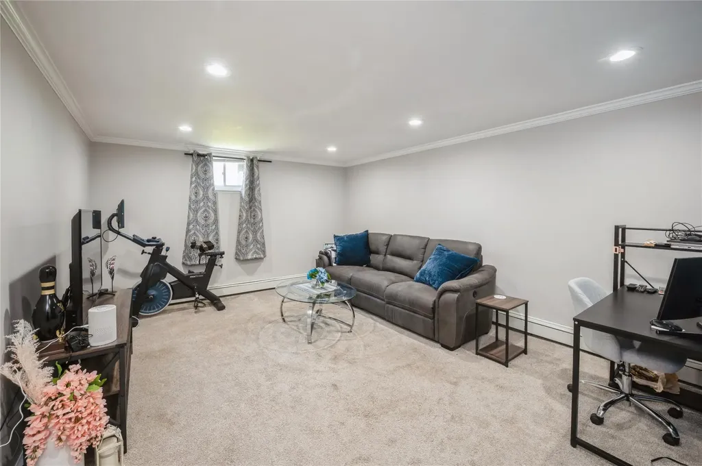 98 Hillside Avenue Yonkers NY 10703