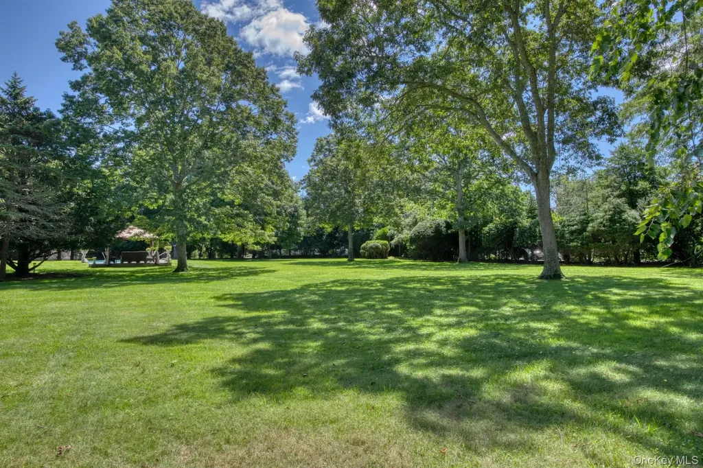 73 South Road Westhampton Beach NY 11978