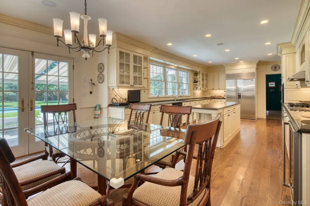 73 South Road Westhampton Beach NY 11978