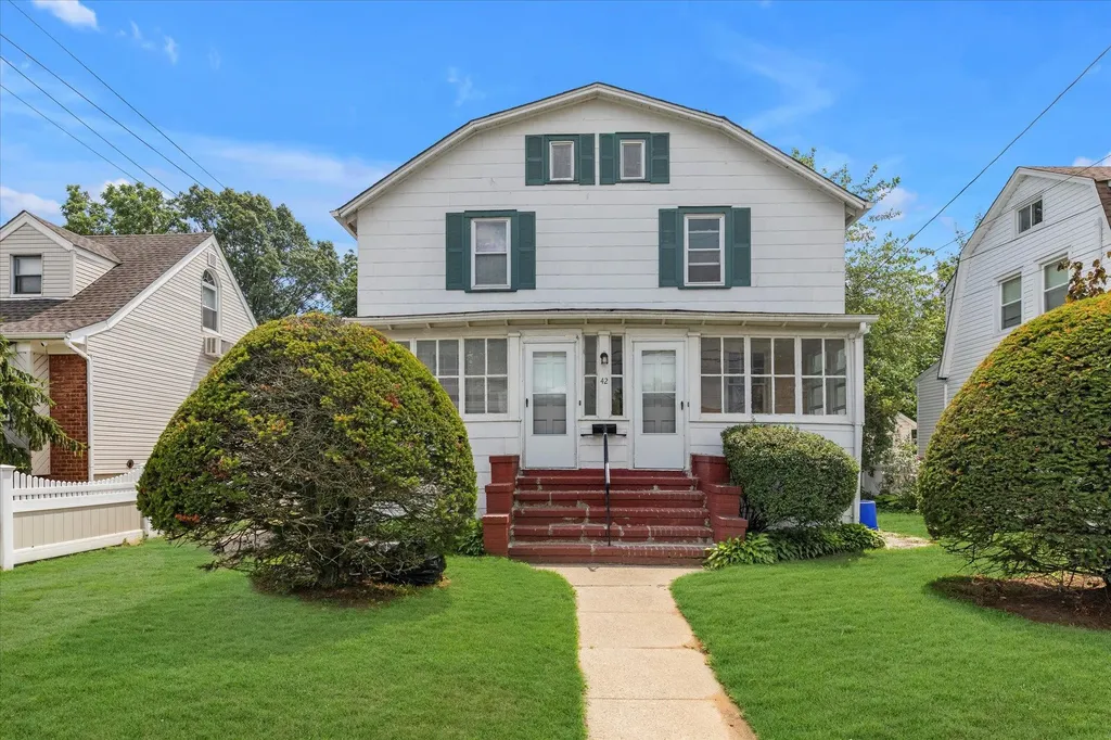 42 Gold Street Valley Stream NY 11580