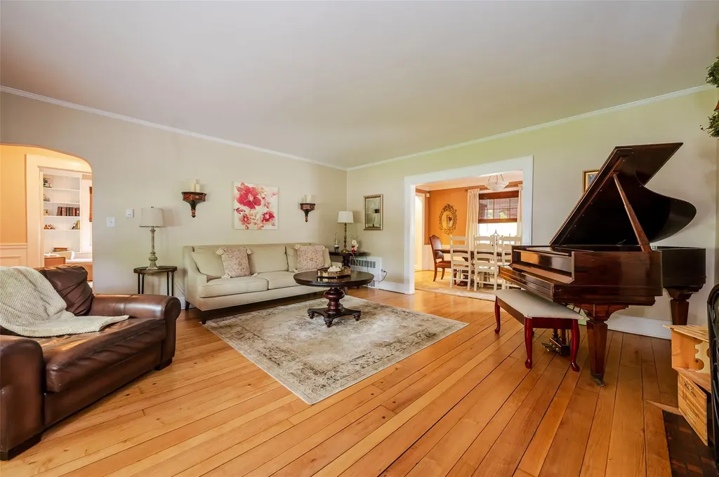 70 Loines Avenue Merrick NY 11566