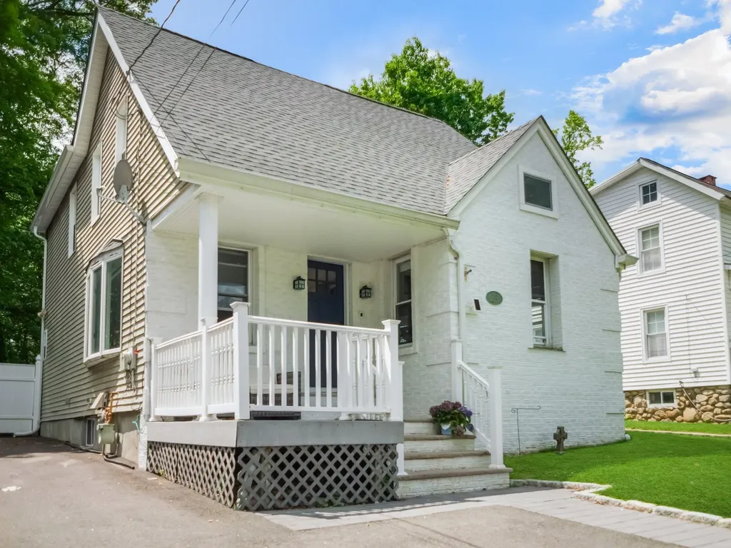 29 Chestnut Street Pearl River NY 10965
