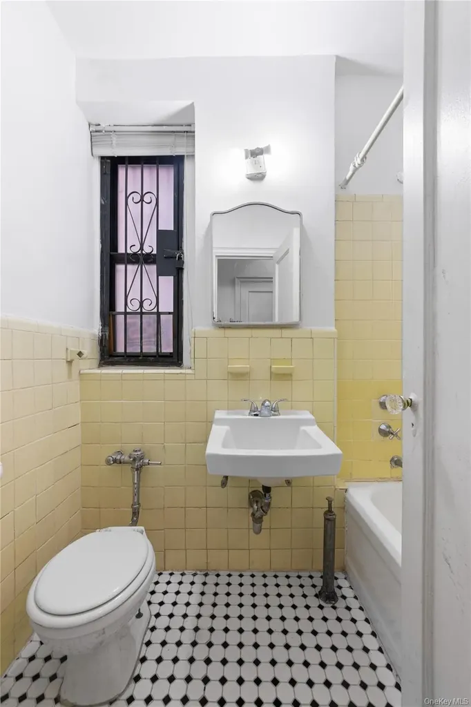 3000 Valentine Avenue Bronx NY 10458