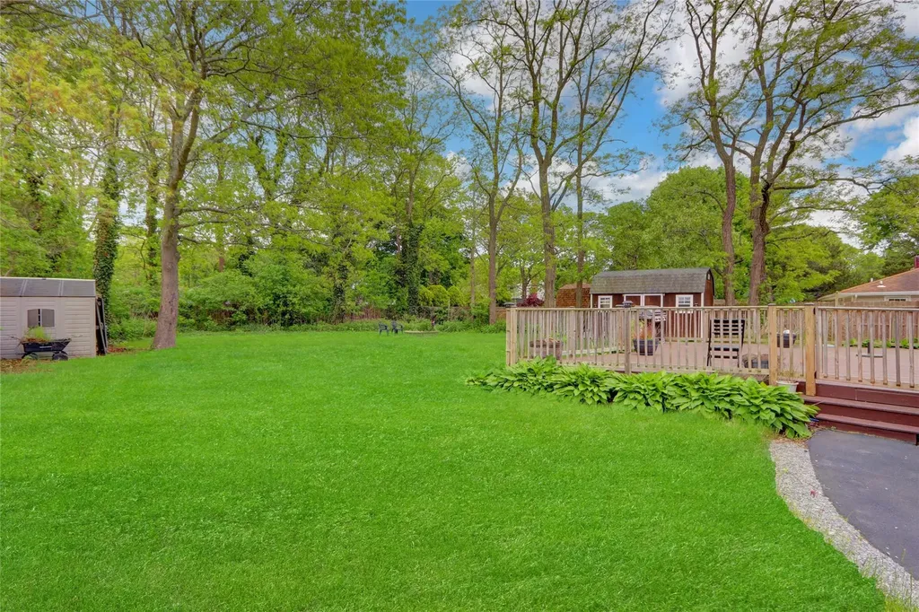 42 Sands Lane Brookhaven NY 11719