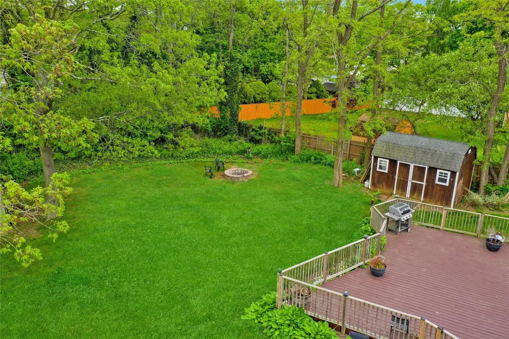 42 Sands Lane Brookhaven NY 11719