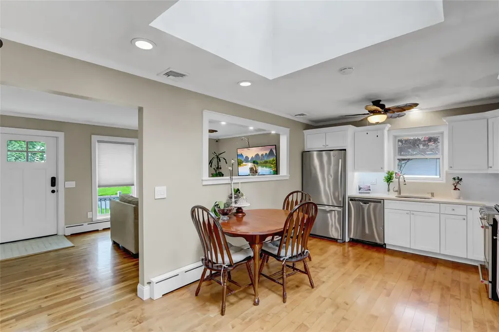 42 Sands Lane Brookhaven NY 11719