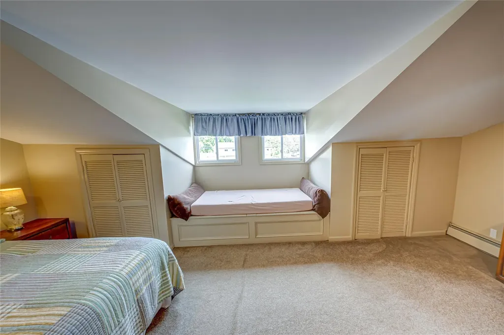 964 Manor Lane Bay Shore NY 11706