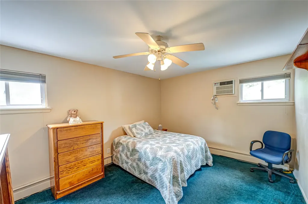 964 Manor Lane Bay Shore NY 11706