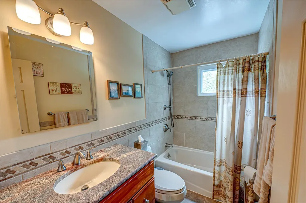 964 Manor Lane Bay Shore NY 11706