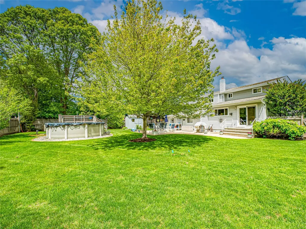 964 Manor Lane Bay Shore NY 11706