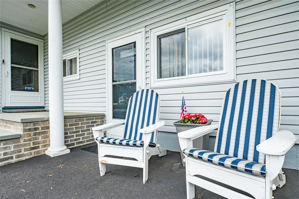 964 Manor Lane Bay Shore NY 11706