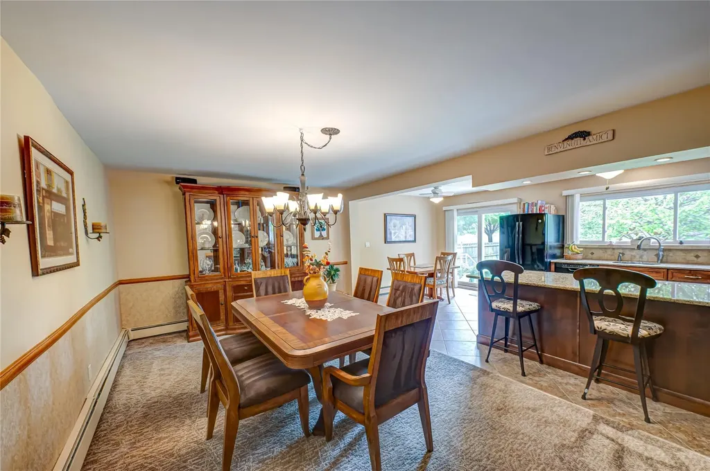 964 Manor Lane Bay Shore NY 11706