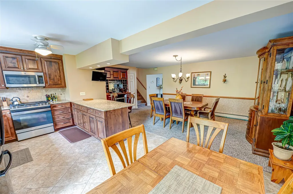964 Manor Lane Bay Shore NY 11706