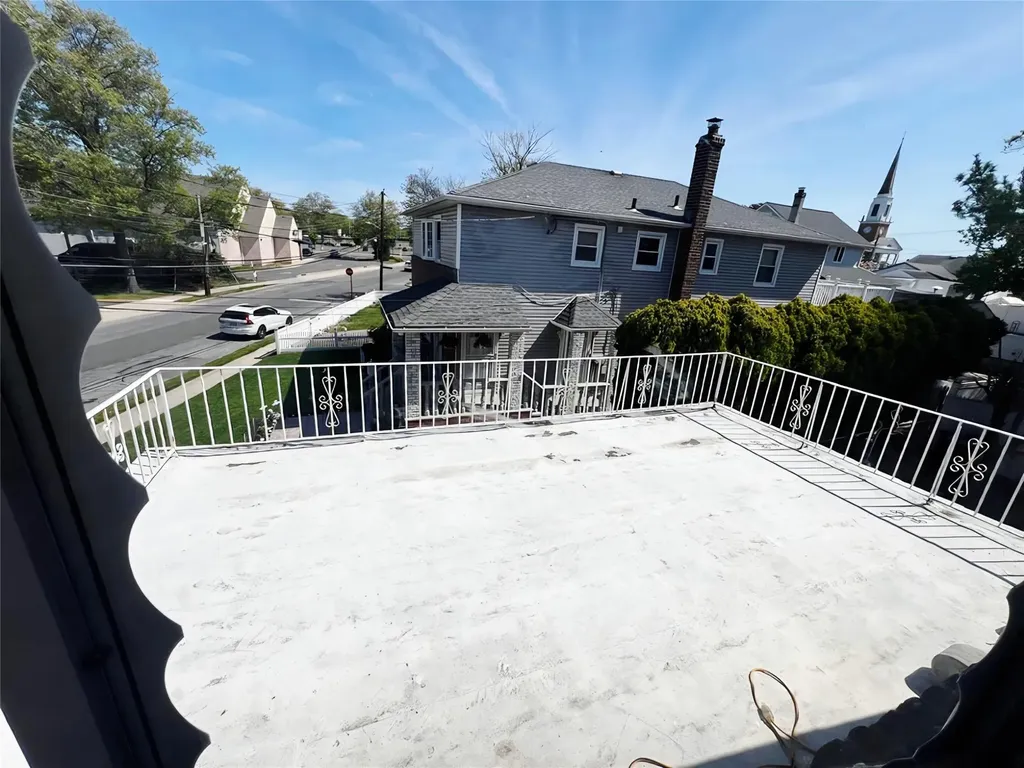 35 Hicks Street Valley Stream NY 11580