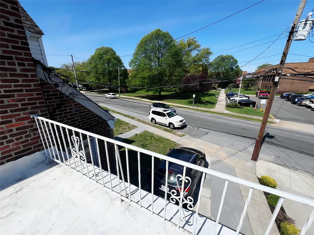 35 Hicks Street Valley Stream NY 11580