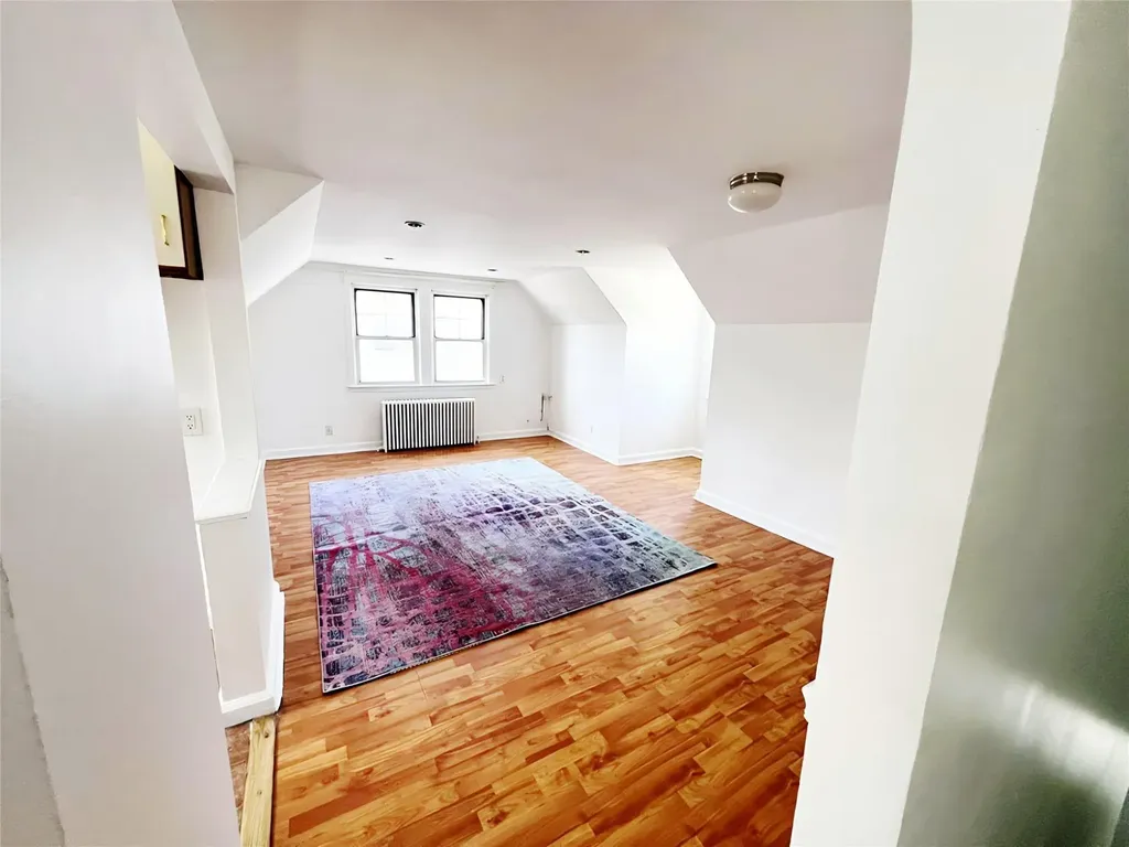 35 Hicks Street Valley Stream NY 11580