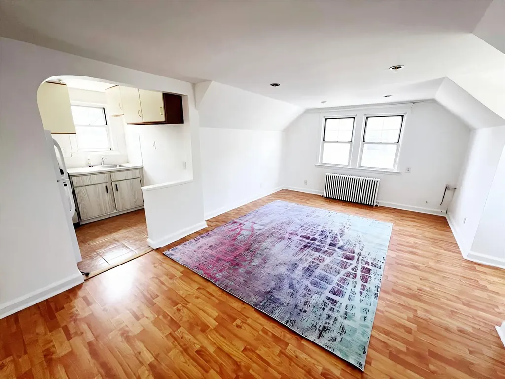 35 Hicks Street Valley Stream NY 11580