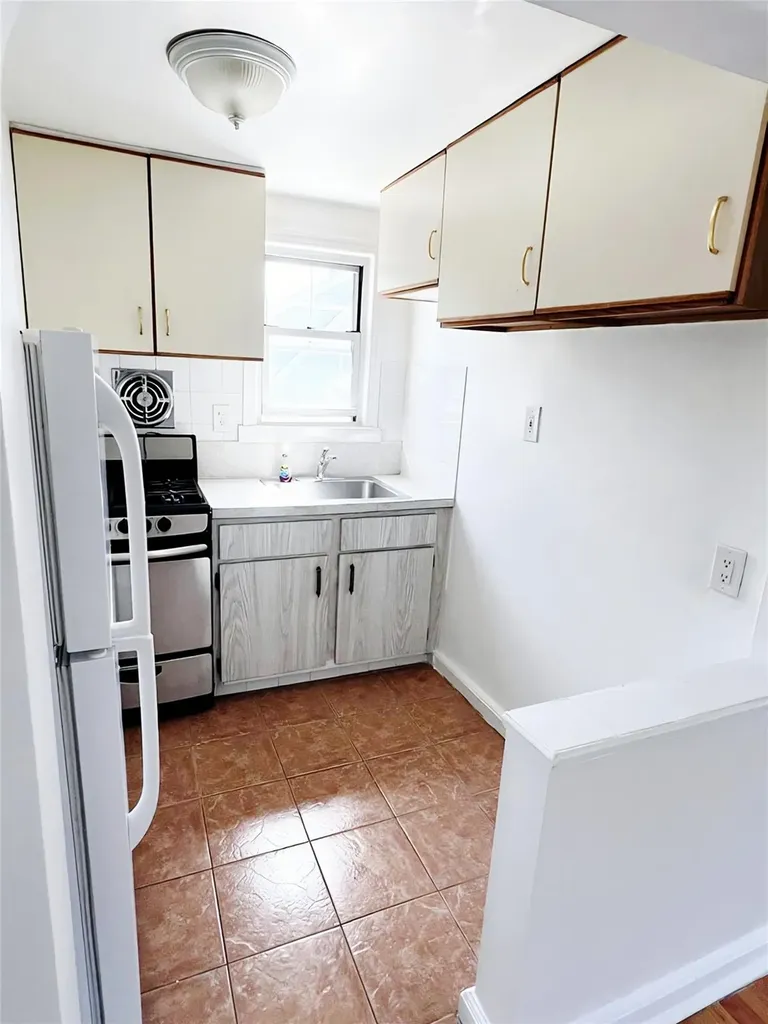 35 Hicks Street Valley Stream NY 11580