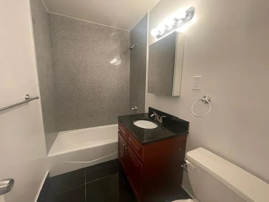 627 Chestnut Street Cedarhurst NY 11516