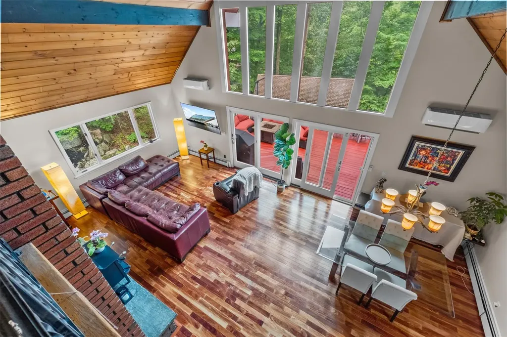 35 Brookside Avenue Putnam Valley NY 10579