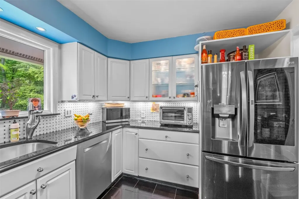 35 Brookside Avenue Putnam Valley NY 10579