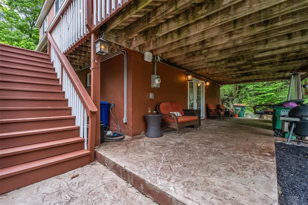 35 Brookside Avenue Putnam Valley NY 10579