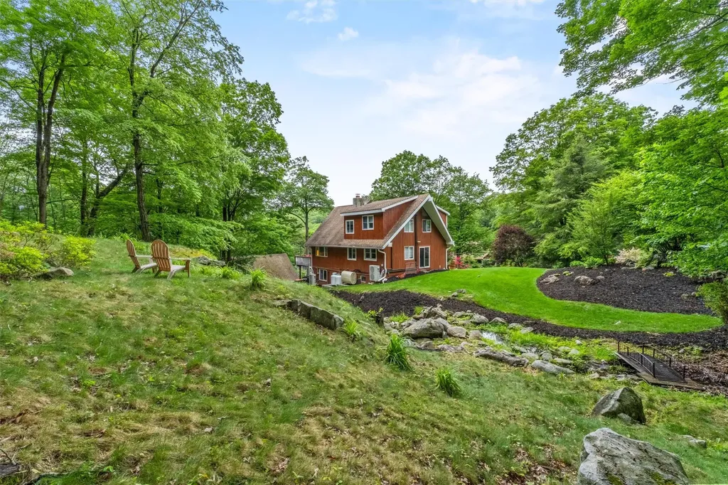 35 Brookside Avenue Putnam Valley NY 10579