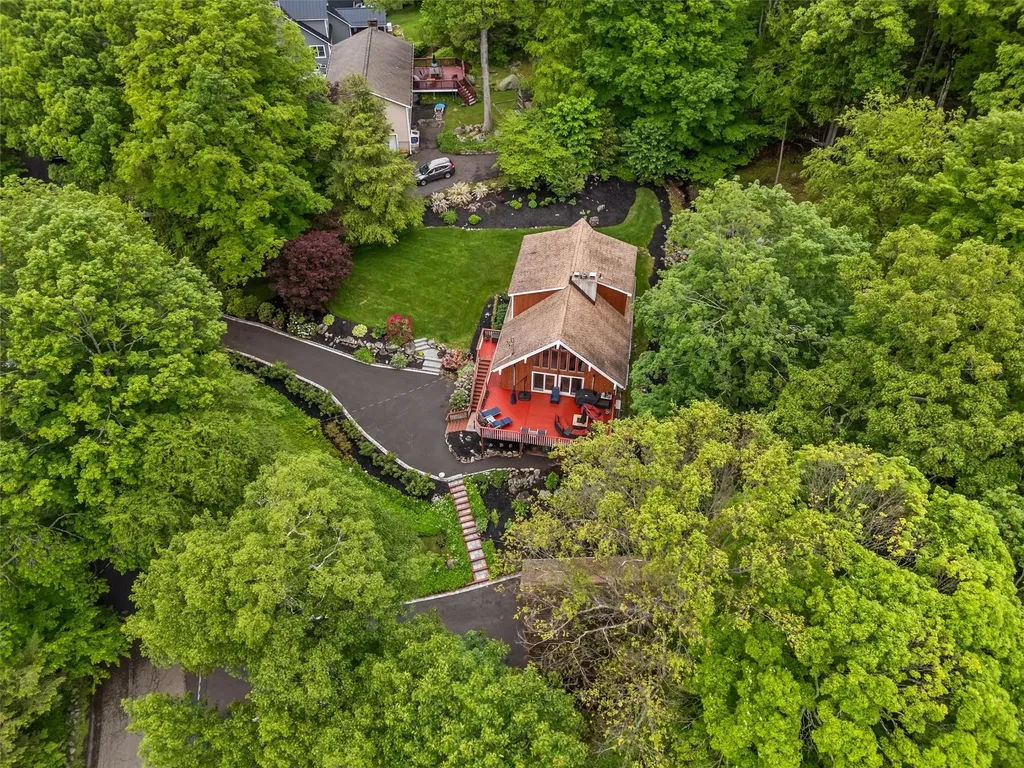 35 Brookside Avenue Putnam Valley NY 10579