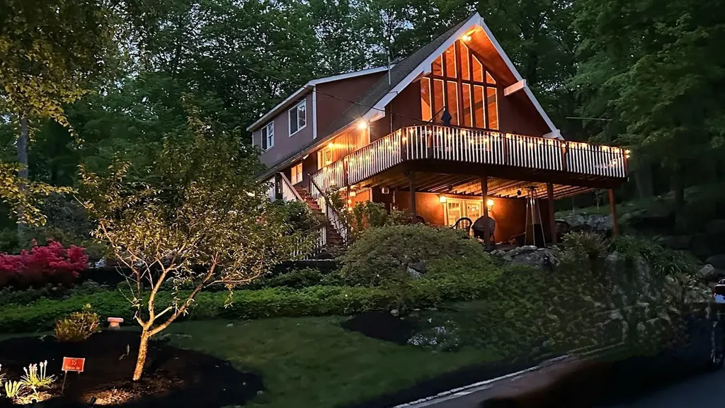 35 Brookside Avenue Putnam Valley NY 10579