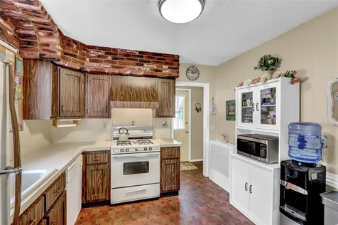 170 Little East Neck Road S Babylon NY 11702