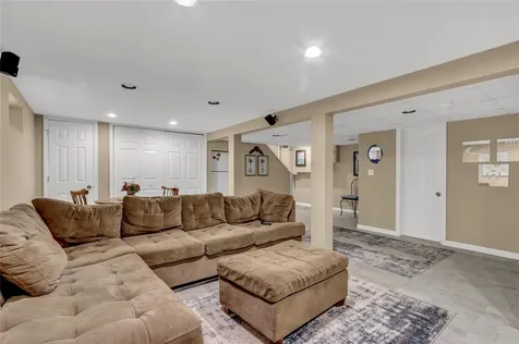170 Little East Neck Road S Babylon NY 11702