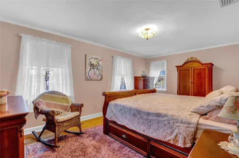 170 Little East Neck Road S Babylon NY 11702