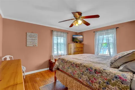 170 Little East Neck Road S Babylon NY 11702