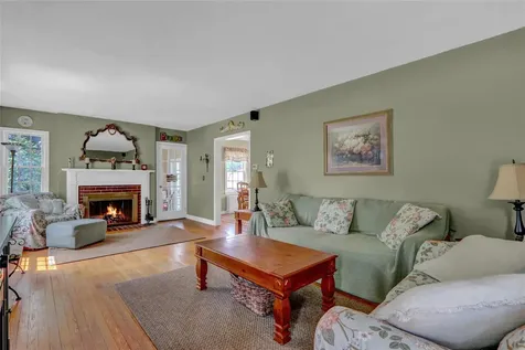 170 Little East Neck Road S Babylon NY 11702