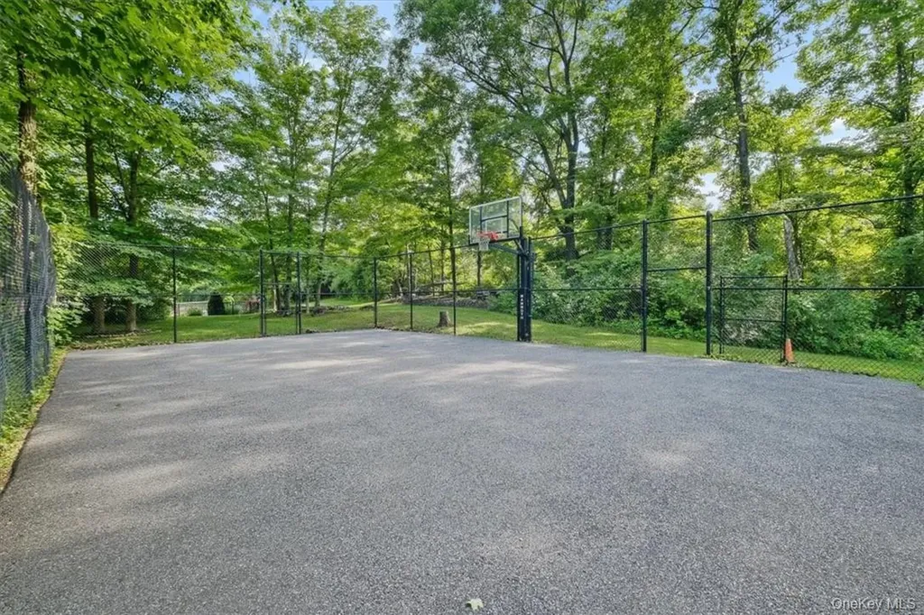 646 Route 311 Patterson NY 12563
