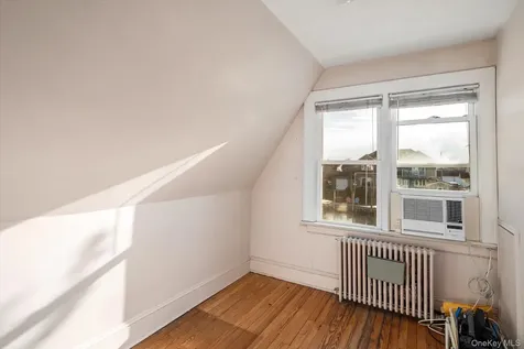 68 Stuart Avenue Amityville NY 11701