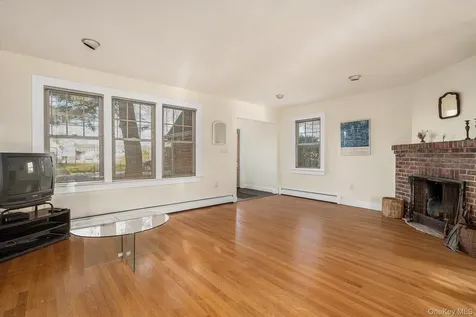 68 Stuart Avenue Amityville NY 11701