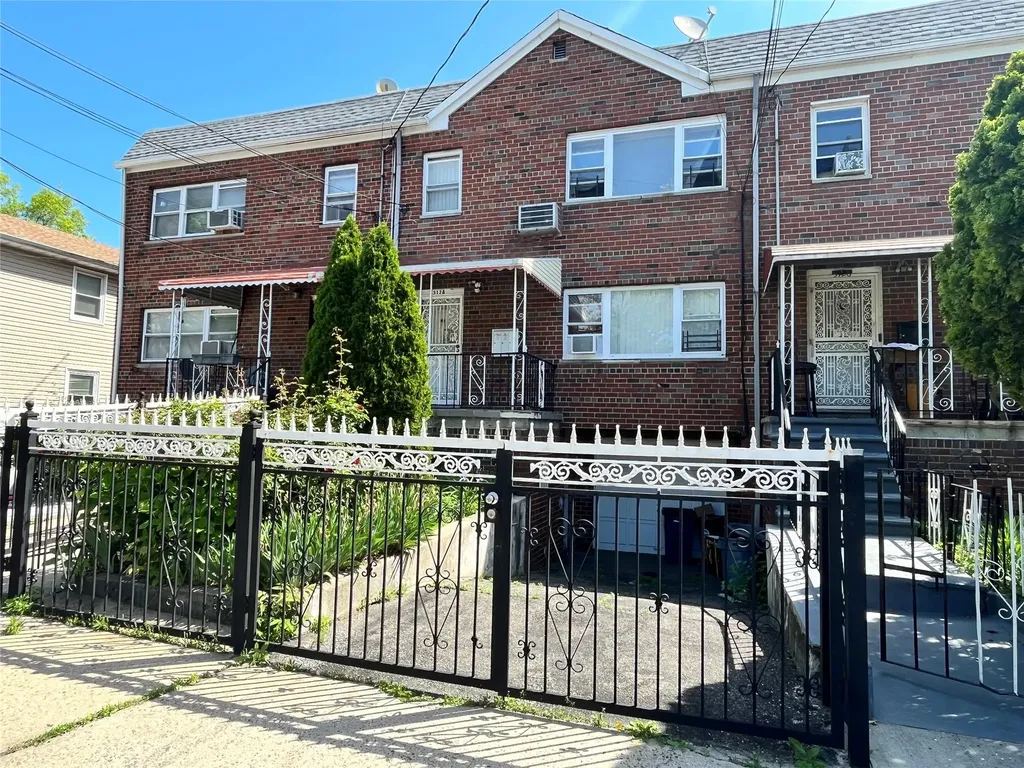 3128 Mickle Avenue Bronx NY 10469