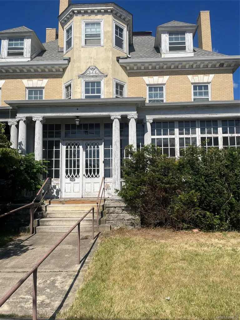 165 Summit Avenue Mount Vernon NY 10550
