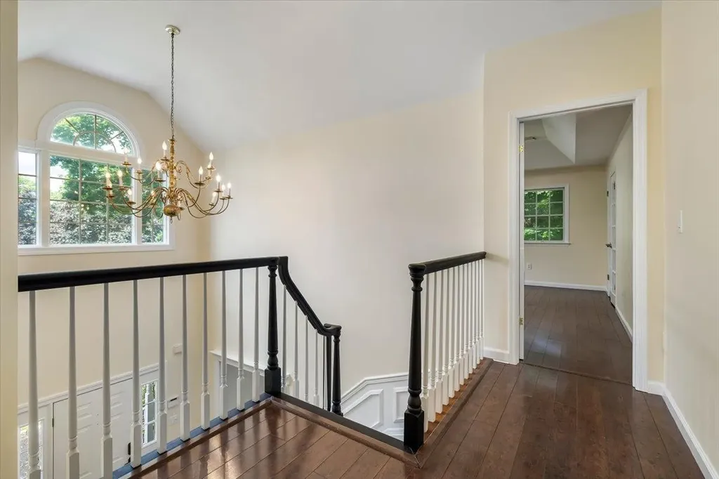 10 Aspen Circle Saint James NY 11780