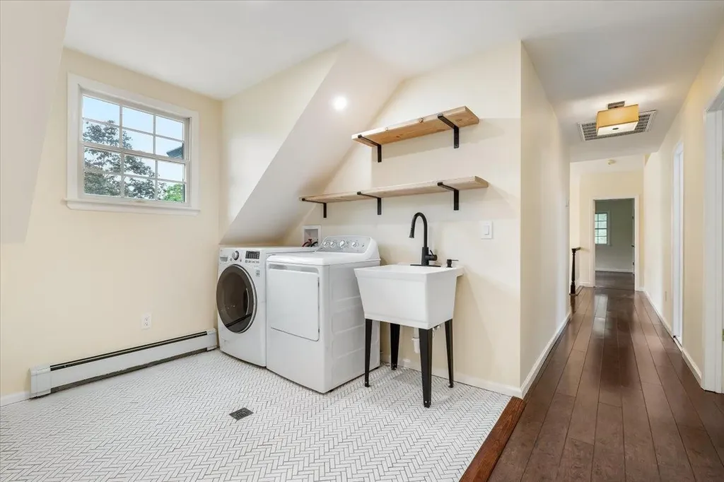 10 Aspen Circle Saint James NY 11780