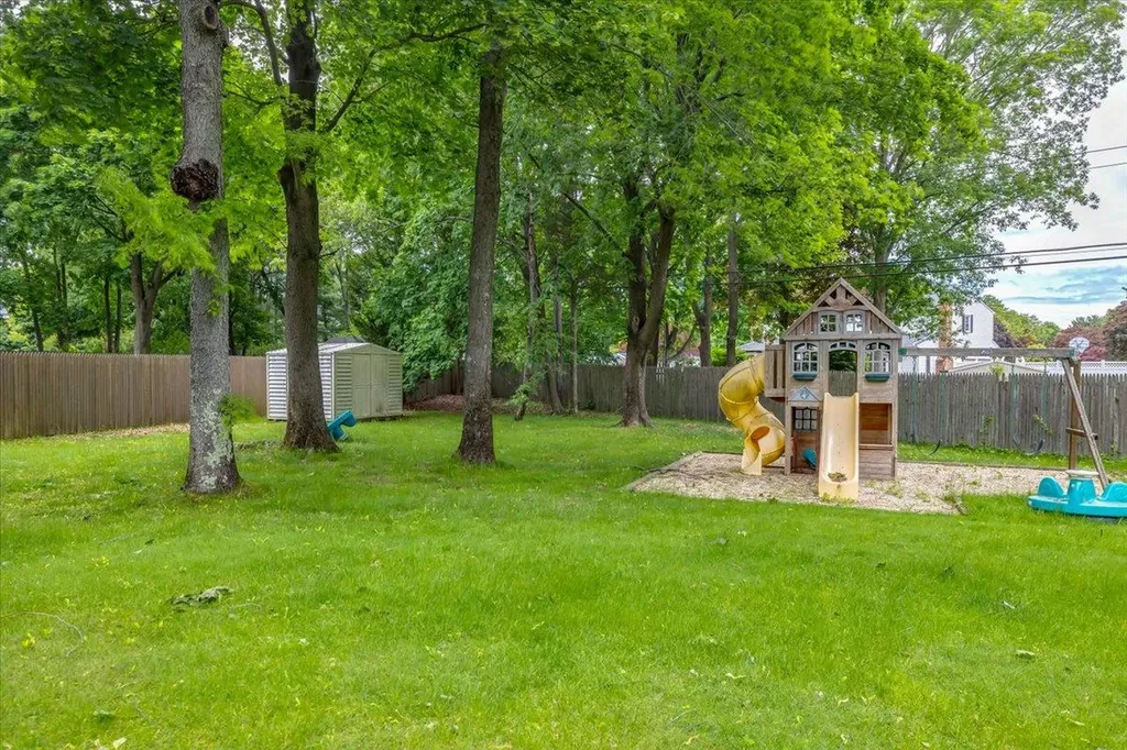 10 Aspen Circle Saint James NY 11780
