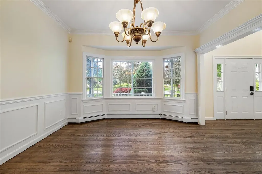 10 Aspen Circle Saint James NY 11780