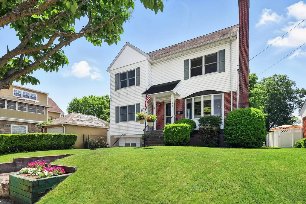 31 Tompkins Avenue White Plains NY 10603