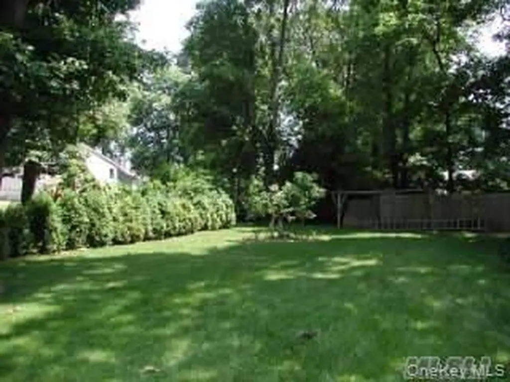 955 Deep Hole Drive Mattituck NY 11952