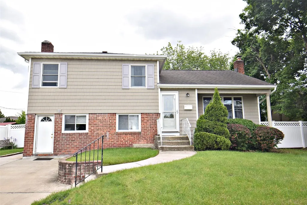 2 Walnut Drive Syosset NY 11791