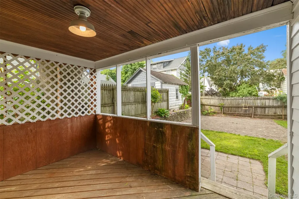 39 Pine Street Kingston NY 12401