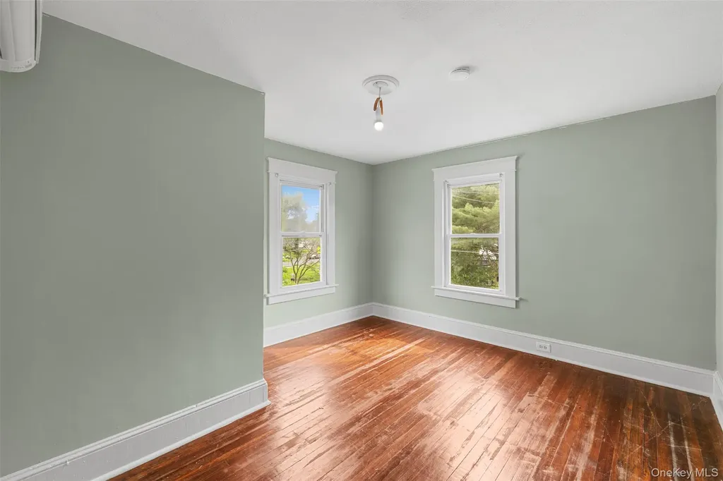 39 Pine Street Kingston NY 12401